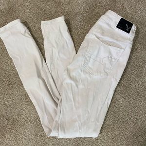 White American Eagle jeans